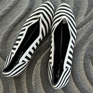 Black and White Breifola Women’s  Knit Pointed  Ballet Shoes